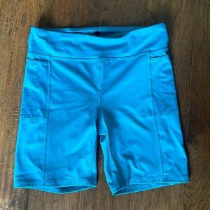 Rabbit 7 inch leggy shorts size medium in teal
